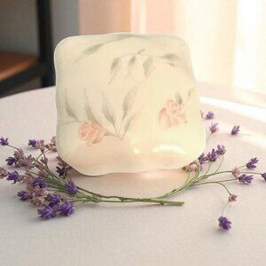 Ceramic Floral Ring Box